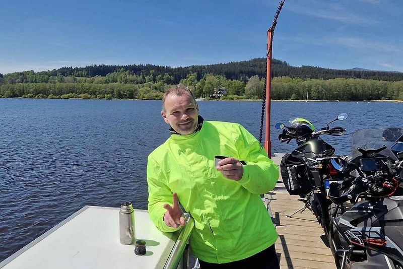 Motorkáři objevují Česko s aplikací Motokeška.