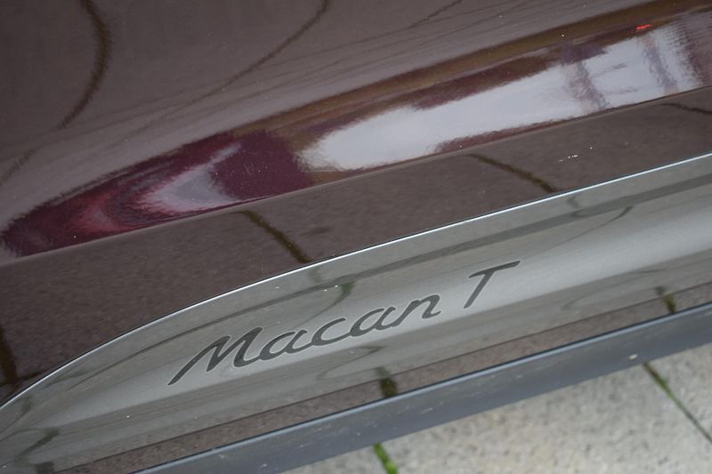 Porsche Macan (2023) T/Pano/KeyLess - fotka 3 z 42