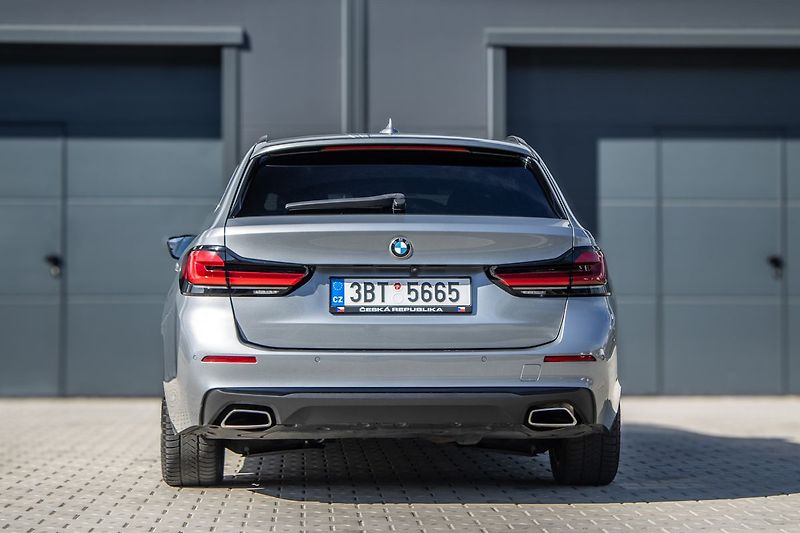 BMW Řada 5 530d LCI 210kW, 48V Mild-Hybri - fotka 6 z 29
