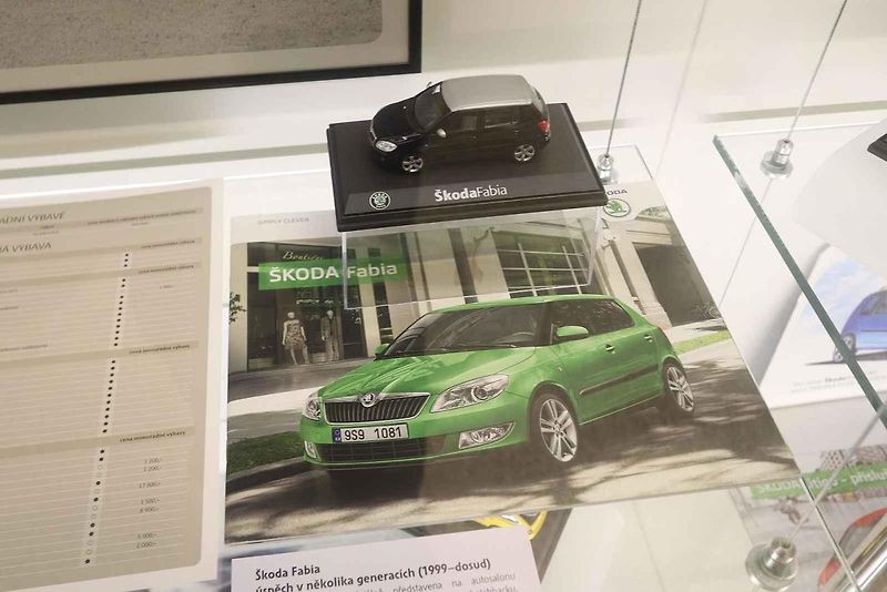 Autoplakáty v Jihočeském muzeu v Českých Budějovicích