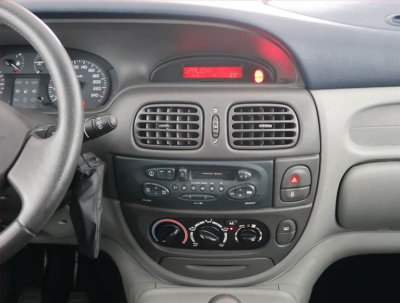 Renault Scénic (1999) 1.6i, nová STK, Tažné, Klima - fotka 12 z 19