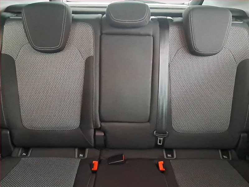 Opel Grandland X (2022) 1.2 Turbo, Serv.kniha - fotka 10 z 20