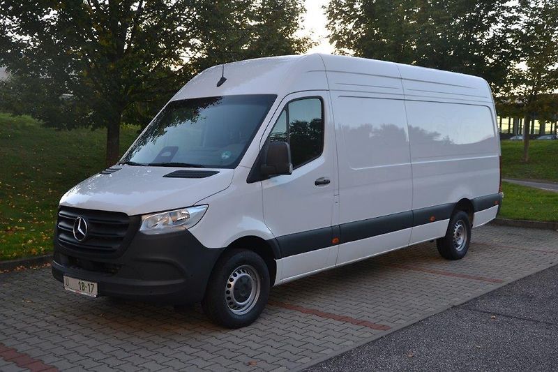 Mercedes-Benz Sprinter 317 CDi 9G automat 2025 - fotka 3 z 31