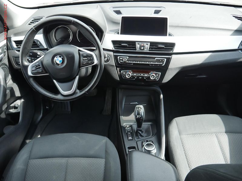 BMW X1 (2020) 2.0D 2.0 xDrive18d, ČR, AT - fotka 8 z 17