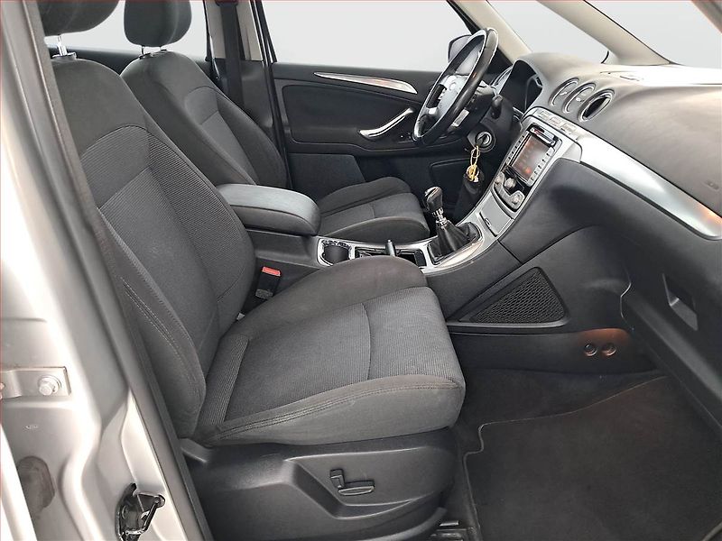 Ford S-MAX (2008) 2.2 TDCi, nová STK, Tažné - fotka 9 z 19