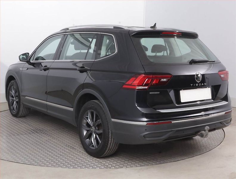 Volkswagen Tiguan Allspace (2022) Life 2.0 TDI - fotka 4 z 17