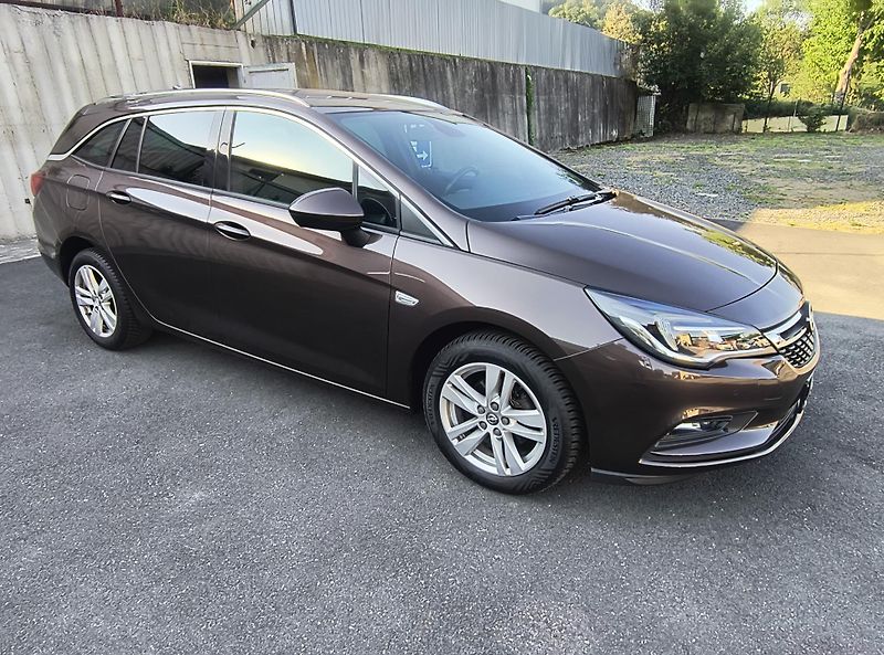 Opel Astra - fotka 9 z 60