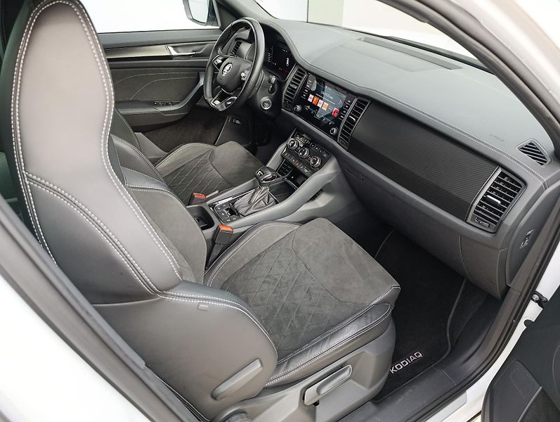 Škoda Kodiaq 2.0TDI 4X4 SPORTLINE 1.MAJ ČR  - fotka 19 z 34