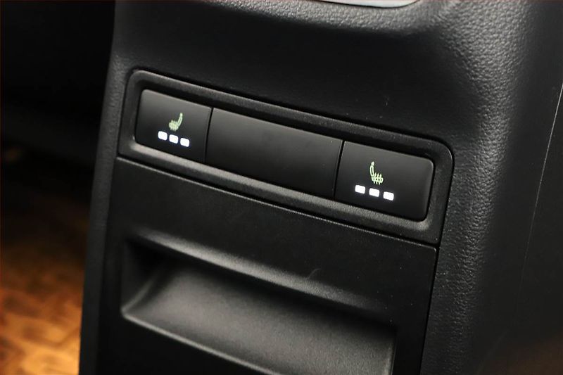 Škoda Octavia (2016) 1.6 TDI, Automat, Navi - fotka 16 z 18