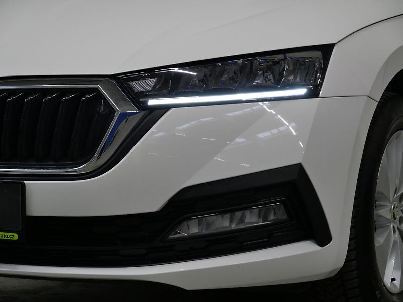 Škoda Octavia - fotka 9 z 25