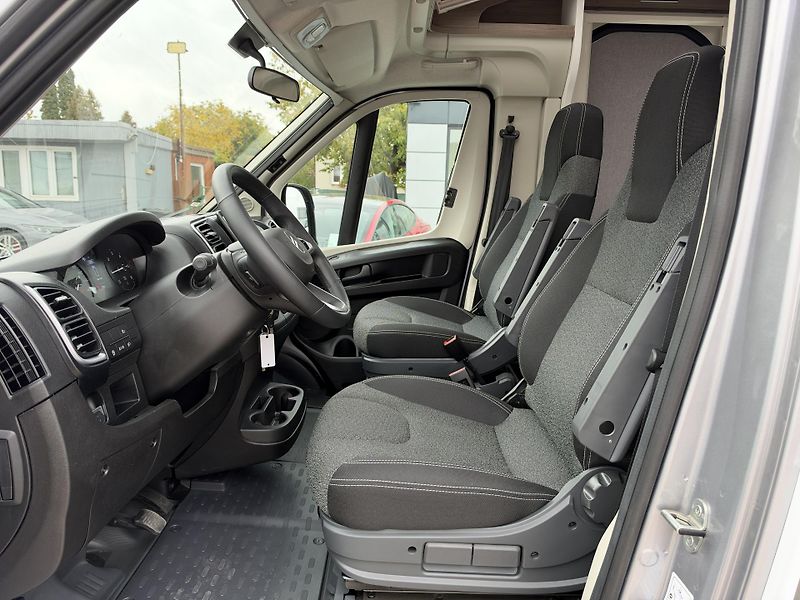 Citroën Jumper (2025) 2.2BlueHdi 103kw CARADO - fotka 18 z 33