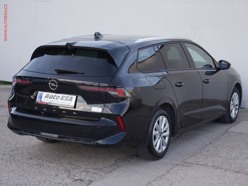 Opel Astra (2023) 1.5 CDTi, Elegance, LED, navi - fotka 6 z 16