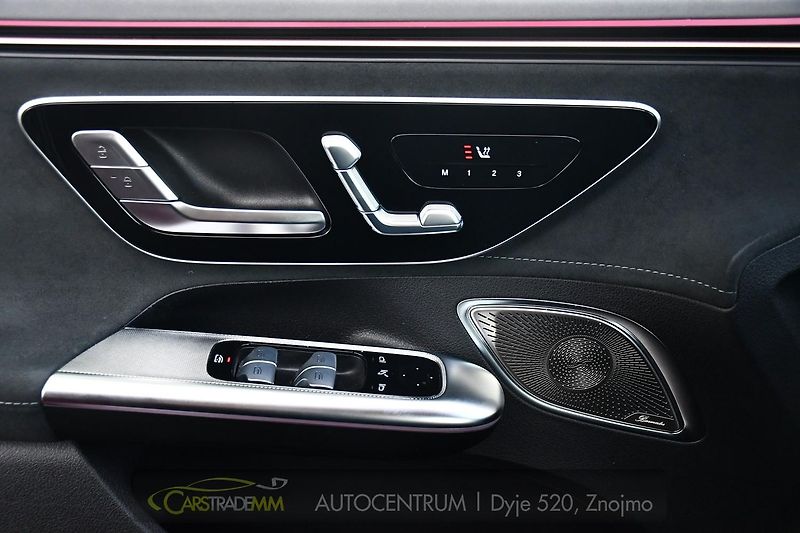 Mercedes-Benz EQE 43AMG HUD 1M PANORAMA - fotka 25 z 60