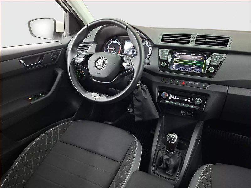 Škoda Fabia (2023) Ambition 1.0 TSI, ČR,1.maj - fotka 7 z 17