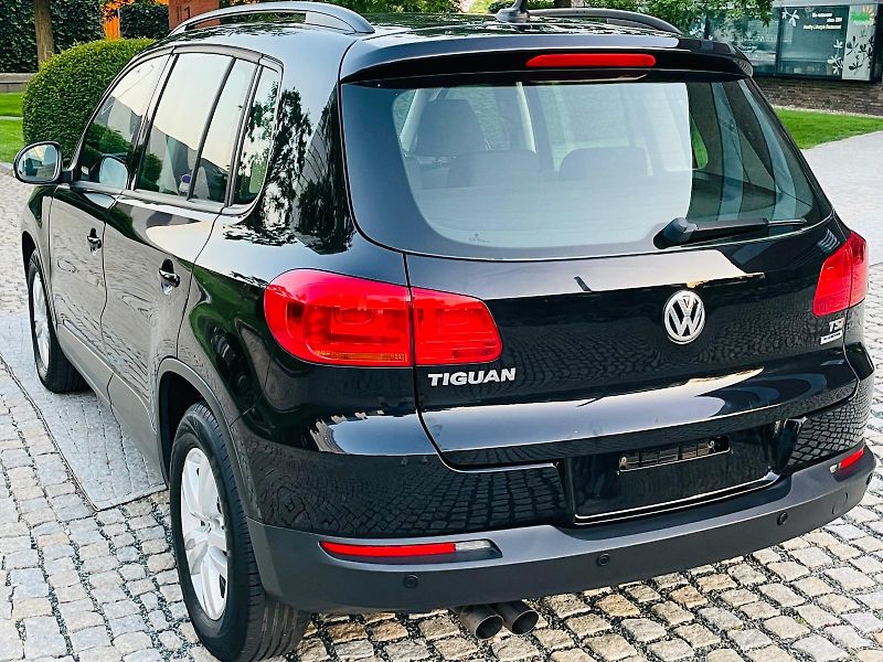 Volkswagen Tiguan 1.4TSI MANUÁL SERVISKA SENZORY - fotka 16 z 45