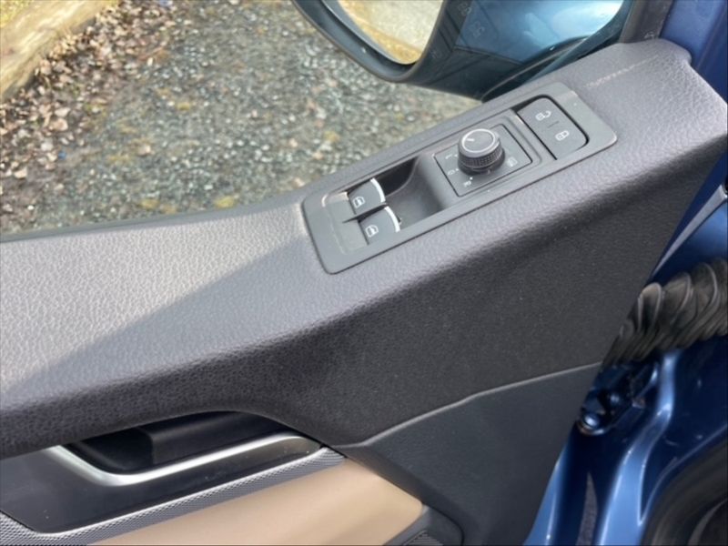 Volkswagen Multivan 2,0 TDI Highline 4 Mottion DSG - fotka 11 z 11