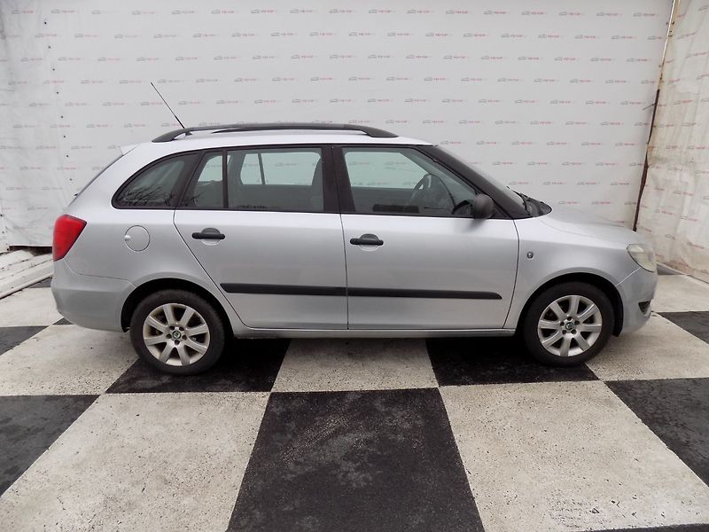 Škoda Fabia (2013) 1.2TSi/Klimatizace/ - fotka 6 z 29