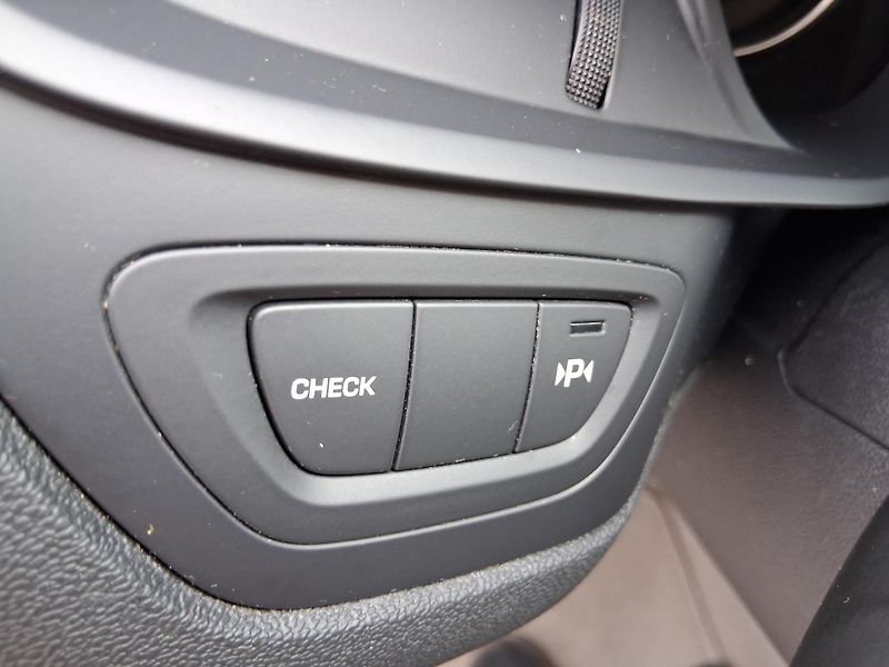 Citroën C5 EXCLUSIVE 2.0 HDi 120 kW - fotka 22 z 25