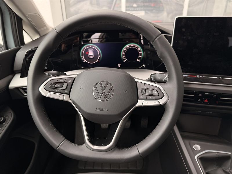 Volkswagen Golf (2025) 1,5 TSI 6G  People - fotka 14 z 16
