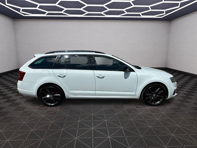 Škoda Octavia (2015) RS 2,0TDI 135kw DSG - fotka 8 z 28