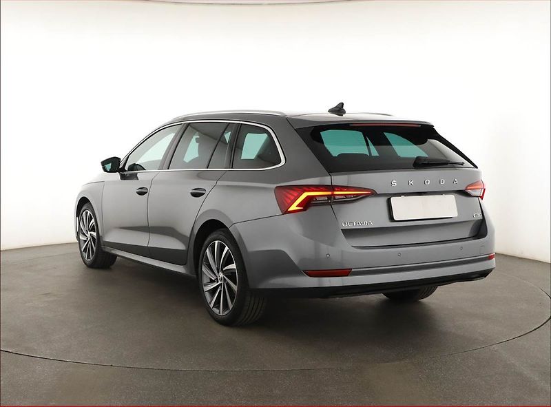Škoda Octavia (2023) Style 1.5 TSI e-tec - fotka 4 z 20