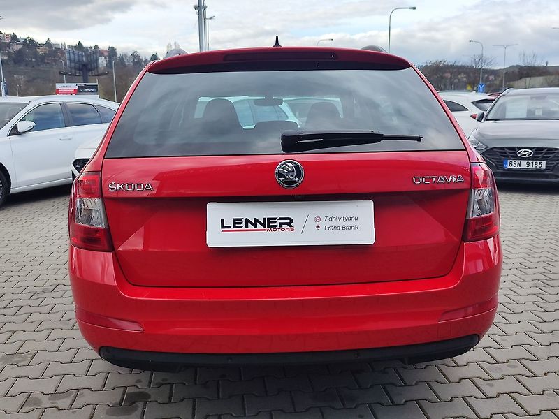 Škoda Octavia 1.6 TDi/81kW Style DSG - fotka 6 z 31