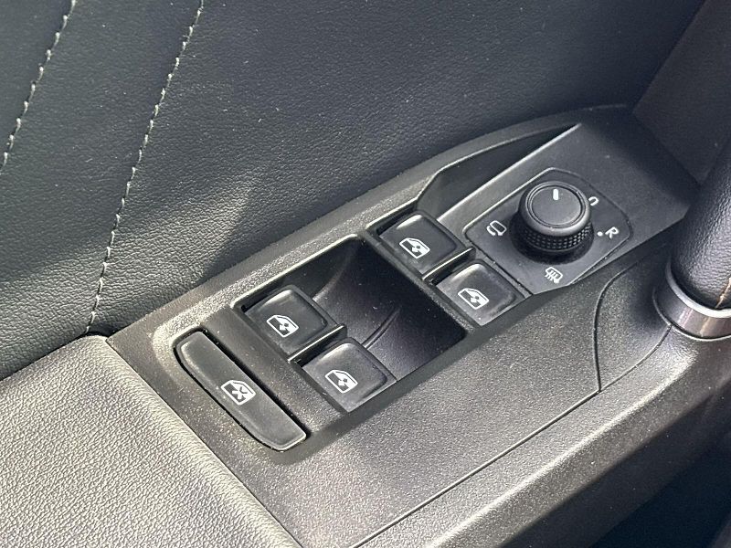 Cupra Formentor (2024) 1.5 TSI DSG - fotka 17 z 32
