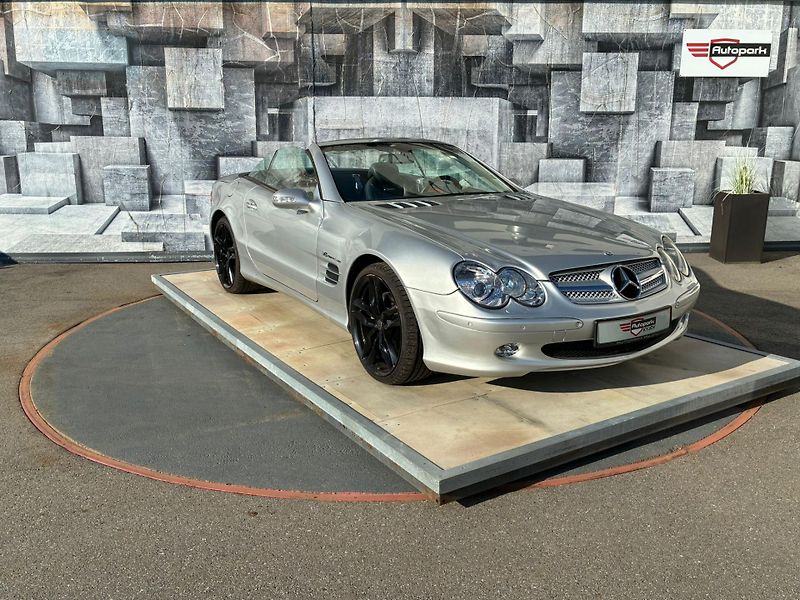 Mercedes-Benz SL (2002) 5.0 V8, 225KW - fotka 11 z 31
