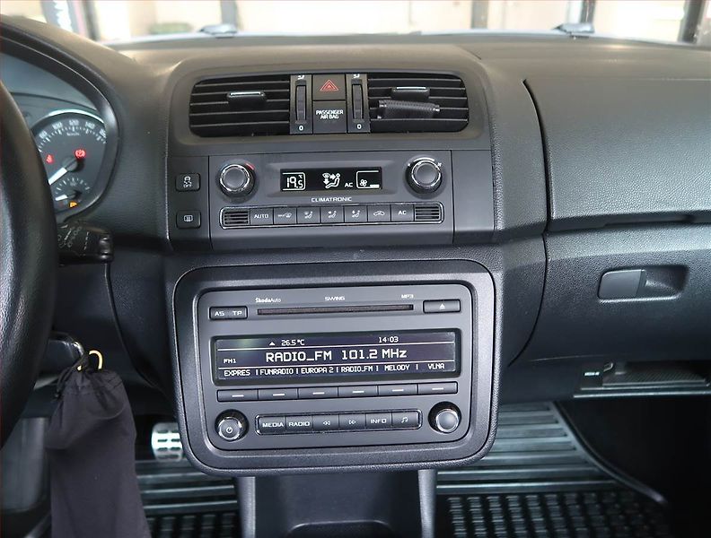 Škoda Fabia (2013) Monte Carlo 1.6 TDI, Tempomat - fotka 12 z 16