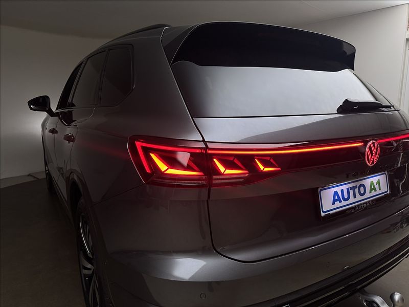 Volkswagen Touareg 3,0 HUD MASÁŽ NZTOP ČR ZÁRUKA - fotka 49 z 54