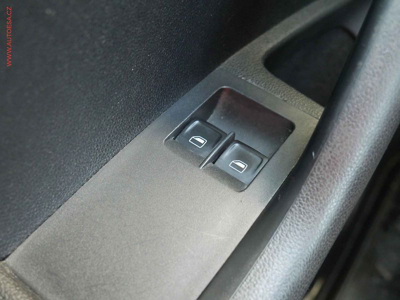 Škoda Octavia (2013) 1.6 TDi, ČR, Klima - fotka 11 z 16