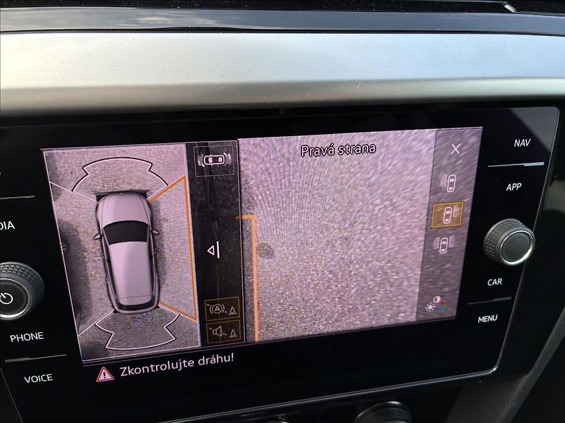 Volkswagen Arteon 2,0 R-LINE,TAŽNÉ,KAMERA 360 - fotka 20 z 27