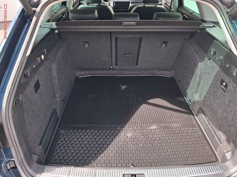 Škoda Superb (2019) 2.0TDi 4x4, ČR, L&K, DSG - fotka 7 z 24