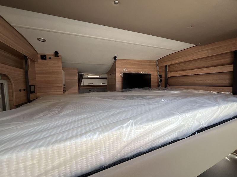 Weinsberg (2026) CaraCompact Suite PEPPER 640 M - fotka 19 z 19