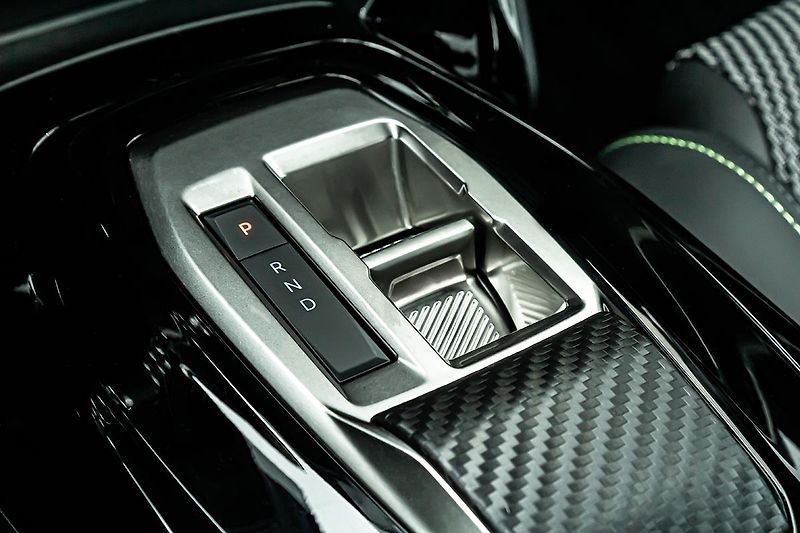 Peugeot 208 (2026) 1,2   GT Hybrid 145 e-DCS6 - fotka 18 z 20