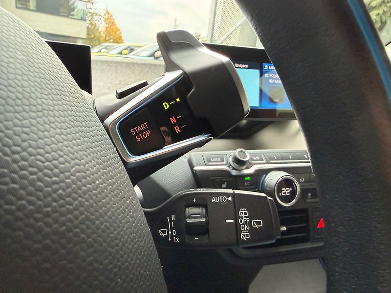 BMW i3 120Ah Kamera Tepelné čerpadlo - fotka 25 z 32