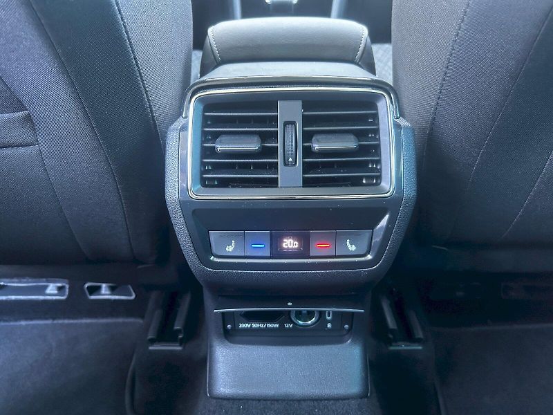 Škoda Karoq (2024) 2.0 TDI 85kW DSG Style+ VarioF - fotka 27 z 35