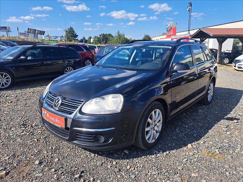 Volkswagen Golf 2,0   TDi 1MAJ*Tažné*Rozvody - fotka 4 z 34