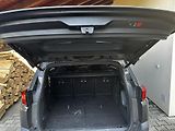 Peugeot 5008 (2018) - náhled 11