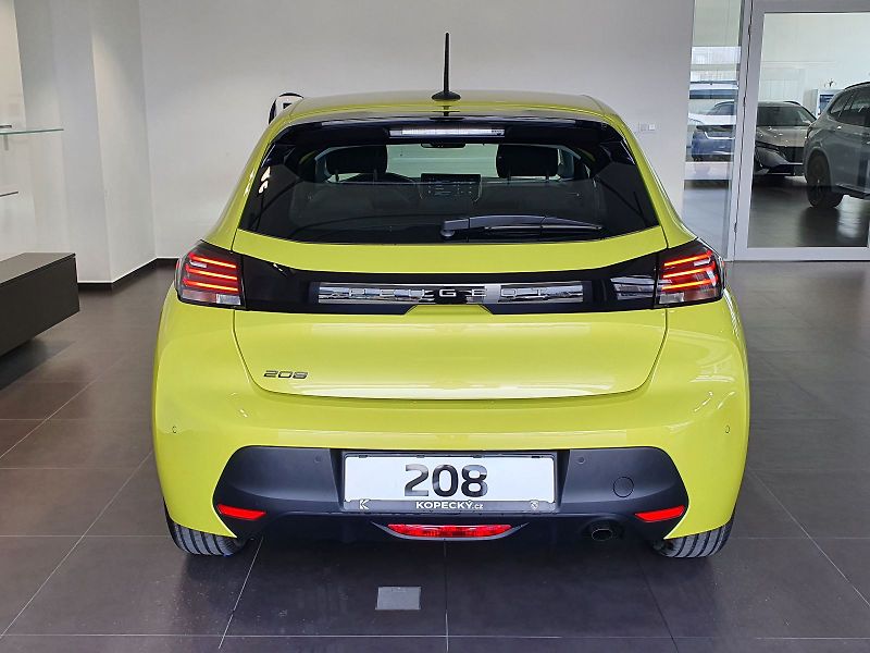 Peugeot 208 (2026) STYLE 1.2 TURBO 100k MAN6 - fotka 5 z 16
