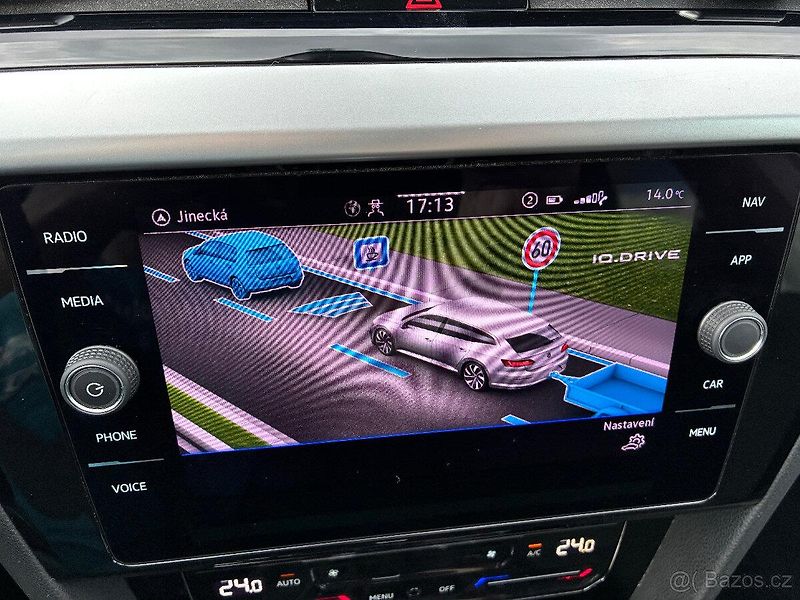 Volkswagen Arteon Shooting Brake 2,0 TDI,TAŽNÉ,KEYLESS,CAR PLAY - fotka 17 z 19