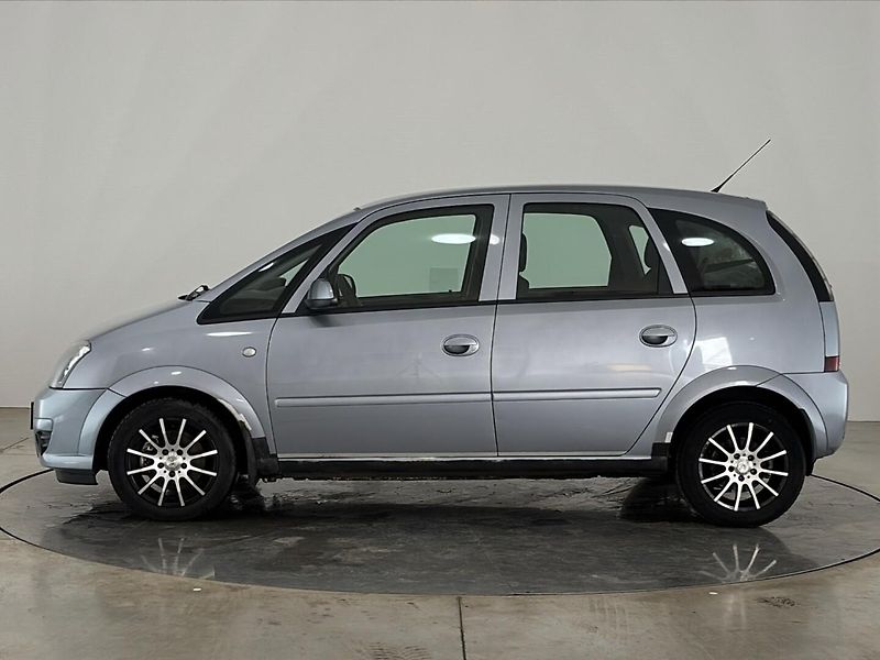 Opel Meriva Hatchback - fotka 3 z 26