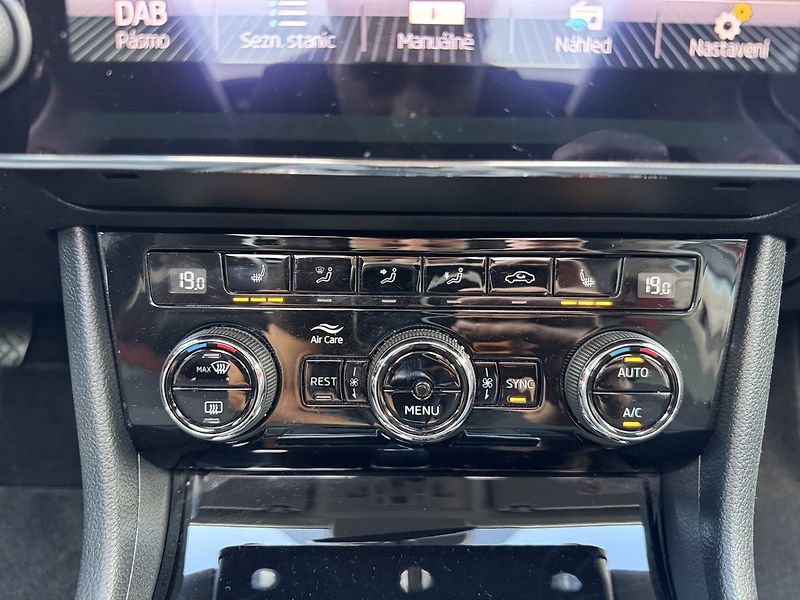 Škoda Superb (2019) 1.5TSi Xenony Navi Panorama - fotka 9 z 50