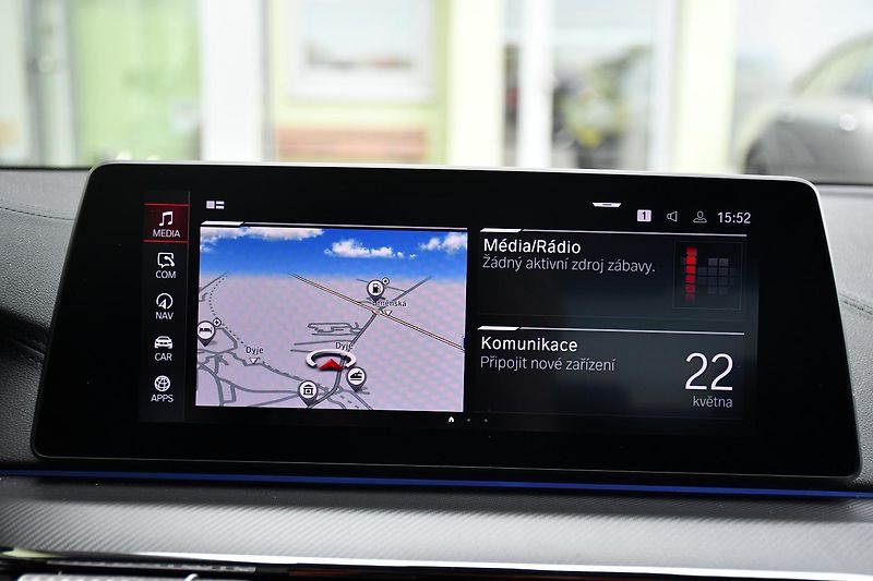 BMW M5 COMP.HUD H/K CARBON CERAMIC ČR - fotka 29 z 45