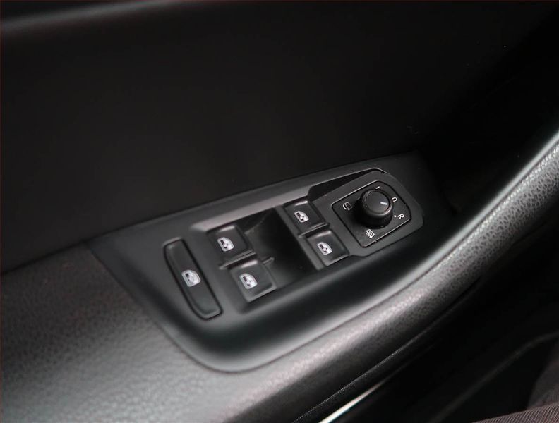 Volkswagen Arteon (2017) Elegance 2.0 BiTDI 4Motion - fotka 19 z 21