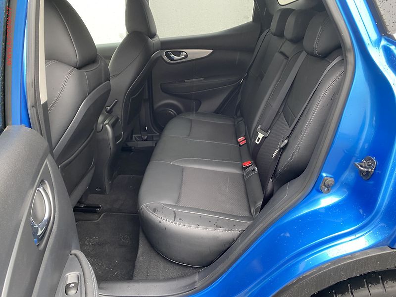 Nissan Qashqai (2017) 1.6 DiG-T, Tekna, LED, kůže - fotka 10 z 20