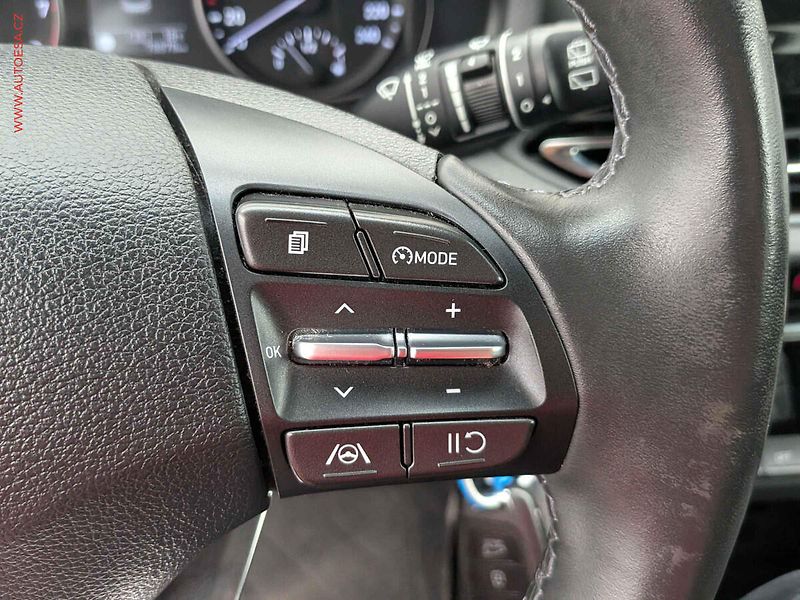 Hyundai i30 (2022) 1.5 T-GDi, 1.maj,ČR, STK7/28 - fotka 14 z 17