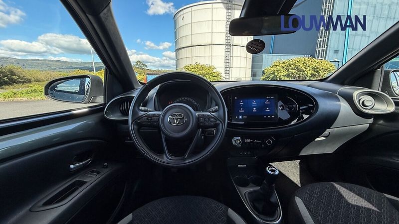 Toyota Aygo STYLE TECH VISION - fotka 5 z 19