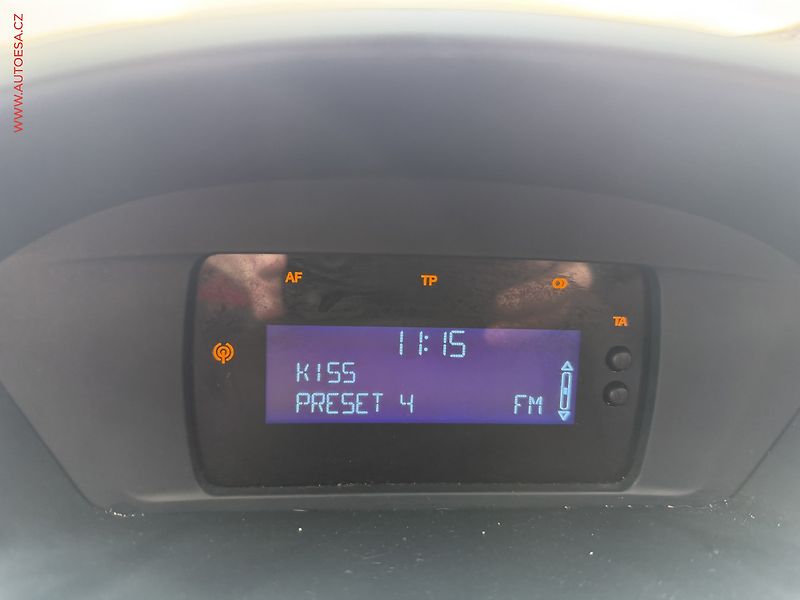 Ford Grand C-MAX (2011) 2.0 TDCi, AC, TZ - fotka 13 z 16