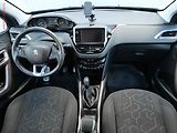 Peugeot 2008 (2015) 1.2 PT, ČR, GT Line - náhled 8
